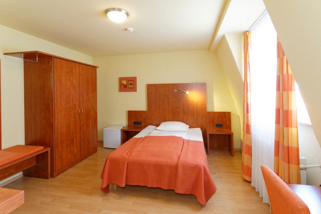 Hotel Alte Fabrik Mettmann Δωμάτιο φωτογραφία